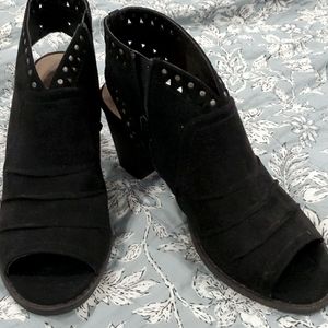 Sonoma black suede heeled shoes